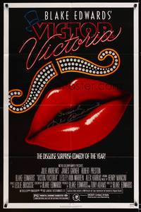 8h959 VICTOR VICTORIA signed 1sh '82 by Julie Andrews, cool lips & mustache art by John Alvin!