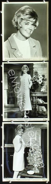 8p709 WHERE WERE YOU WHEN THE LIGHTS WENT OUT? 3 8x10s '68 great posed portraits of Doris Day!