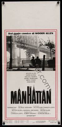 9b762 MANHATTAN   Italian locandina '79 classic image of Woody Allen & Diane Keaton by bridge!