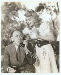 9g329 NO, NO, NANETTE 7.5x9.25 still '40 c/u of Anna Neagle playing with Roland Young's hair!