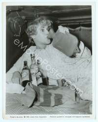 9g409 SOME LIKE IT HOT candid 8x10 still '59 Jack Lemmon in drag drinking from hot water bottle!