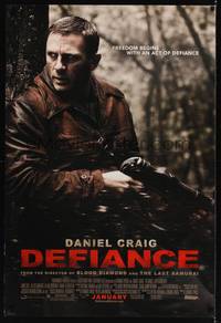 9m170 DEFIANCE advance DS 1sh '08 Edward Zwick directed, rugged Daniel Craig w/machine gun!