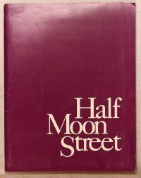 1j193 HALF MOON STREET presskit '86 Sigourney Weaver & Michael Caine are from different worlds!