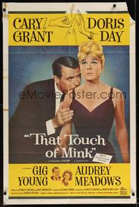 1y867 THAT TOUCH OF MINK 1sh '62 great close up of Cary Grant & Doris Day!