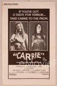 2f098 CARRIE pressbook '76 Stephen King, Sissy Spacek before and after her bloodbath at the prom!