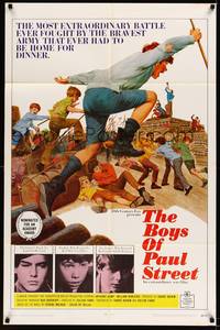 2h115 BOYS OF PAUL STREET 1sh '69 A Pal-utcai Fiuk, Hungarian, cool art of kids on the attack!