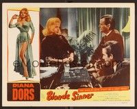 3d046 BLONDE SINNER LC '56 sexy Diana Dors standing with drink in deep conversation with 2 guys!