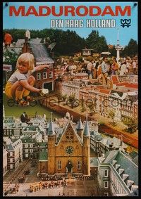3y146 MADURODAM travel poster '70s cool images of miniature town & huge boy!