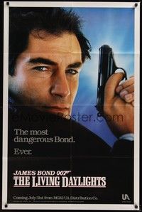 4r570 LIVING DAYLIGHTS teaser 1sh '87 super close up of Timothy Dalton as James Bond with gun!