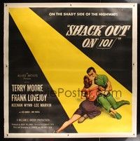 5a252 SHACK OUT ON 101 linen 6sh '56 Terry Moore & Lee Marvin on the shady side of the highway!