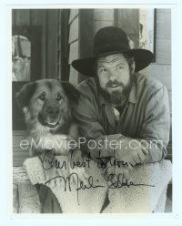 5g332 MERLIN OLSEN signed 8x10 REPRO still '80s great close portrait with dog from Father Murphy!