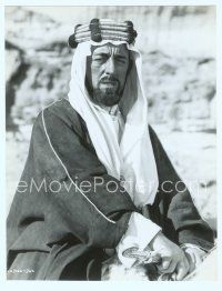 6m008 ALEC GUINNESS 7.25x9.5 still '62 wonderful close up in costume from Lawrence of Arabia!