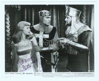 7c270 LORETTA YOUNG signed 8x10 REPRO still '80s close up from Cecil B. DeMille's The Crusades!