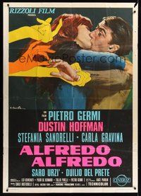 7h069 ALFREDO ALFREDO Italian 1p '72 art of Dustin Hoffman kissing Stefania Sandrelli by Ciriello!