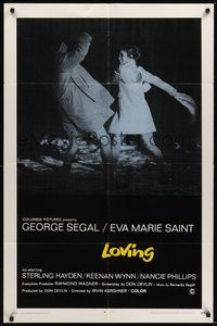 7r487 LOVING int'l 1sh '70 great image of sexy Eva Marie Saint taking a swing at George Segal!