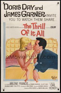 7r858 THRILL OF IT ALL 1sh '63 wonderful artwork of Doris Day kissing James Garner!