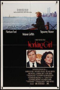 7r987 WORKING GIRL 1sh '88 Harrison Ford, Melanie Griffith looking over ocean by New York City!