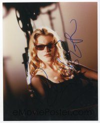 7y077 RENE RUSSO signed color 8x10 REPRO still '01 great portrait of the sexy star in cool shades!