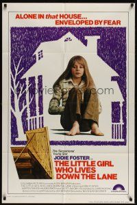 8e506 LITTLE GIRL WHO LIVES DOWN THE LANE int'l 1sh '77 Jodie Foster is enveloped by fear!