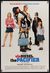 8m511 PACIFIER int'l DS 1sh '05 Vin Diesel as a babysitter, prepare for bottle!