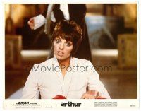 8t170 ARTHUR LC #5 '81 c/u of shoplifter Liza Minnelli, who Dudley Moore is madly in love with!