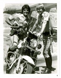 8w193 CHIPS TV 7x9 still '70s Highway Patrolmen Erik Estrada & Larry Wilcox by motorcycle!