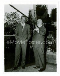 8w518 NORTH BY NORTHWEST candid 8x10 still '59 Cary Grant & Alfred Hitchcock by movie camera!