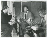 8w721 WHO'S AFRAID OF VIRGINIA WOOLF candid 7.5x9.5 still '66 director Mike Nichols, Richard Burton