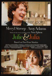 8z557 JULIE & JULIA advance DS 1sh '09 Meryl Streep as Julia Childs, Amy Adams!