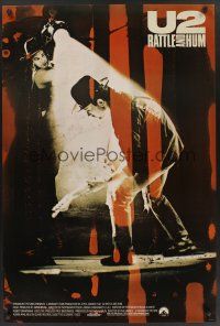 8z766 U2 RATTLE & HUM int'l 1sh '88 great image of Irish rockers Bono & The Edge on stage!