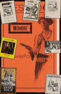 9a030 LOT OF 18 CUT AND UNCUT COWBOY WESTERN PRESSBOOKS lot '51 - '77 Hombre & more!