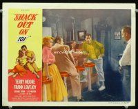 9b636 SHACK OUT ON 101 LC '56 Keenan Wynn watches Terry Moore & Lee Marvin with gun at bar!