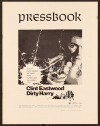 9d330 DIRTY HARRY pressbook '71 great c/u of Clint Eastwood pointing gun, Don Siegel crime classic!