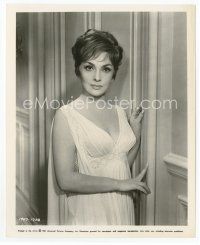 9j280 GINA LOLLOBRIGIDA 8x10 still '61 sexy close up in nightgown from Come September!