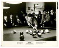 9j342 HUSTLER 8x10 still R64 the boys in the pool room stare at Paul Newman lining up his shot!