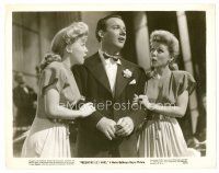 9j537 PRESENTING LILY MARS 8x10 still '43 Bob Crosby with two pretty blondes on his arms!