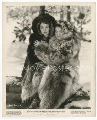 9j573 ROAD TO UTOPIA 8x10 still '46 close up of Bob Hope & sexy Dorothy Lamour in giant fur coats!