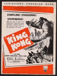 9k303 KING KONG English pressbook R50s wonderful artwork of the giant ape holding Fay Wray!
