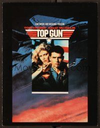 9p255 TOP GUN promo brochure '86 great images of Tom Cruise & Kelly McGillis, Navy fighter jets!