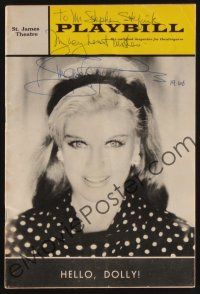 9r128 GINGER ROGERS signed playbill '68 when she played the lead in Hello Dolly!