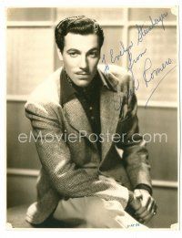9r147 CESAR ROMERO signed deluxe 6.75x8.75 still '36 great seated portrait with his legs crossed!