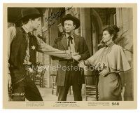 9r167 FESS PARKER signed 8x10 still '59 with Robert Taylor & Tina Louise from The Hangman!