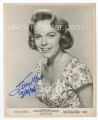 9r246 TERRY MOORE signed 8x10 still '59 waist-high portrait from A Private's Affair!