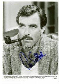 9r249 TOM SELLECK signed 7x9.75 still '84 close up smoking pipe from Lassiter!