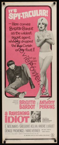 9t013 AGENT 38-24-36 insert '65 Tony Perkins kisses sexy Brigitte Bardot, A Ravishing Idiot!
