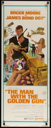 9t289 MAN WITH THE GOLDEN GUN insert '74 art of Roger Moore as James Bond by Robert McGinnis!
