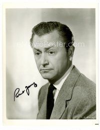 9w186 ROBERT YOUNG signed 8x10 still '50s head & shoulders portrait wearing suit & tie!