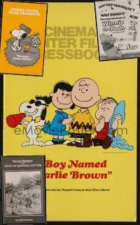 9z019 LOT OF 5 ANIMATION PRESSBOOKS '70 - '77 A Boy Named Charlie Brown, Winnie the Pooh + more!