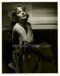 1e554 CAROLE LOMBARD 11x14 still '30s seated portrait with come hither look by William Walling!