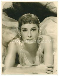 1e719 VERA MILES deluxe 10.75x13.75 still '50s super young close up in wild outfit by Bud Fraker!